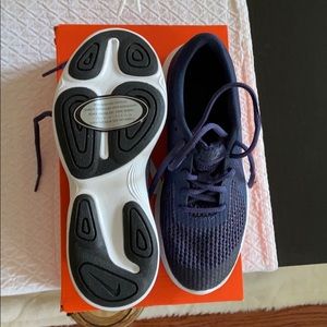 Nike Revolution size 4.5 youth shoes